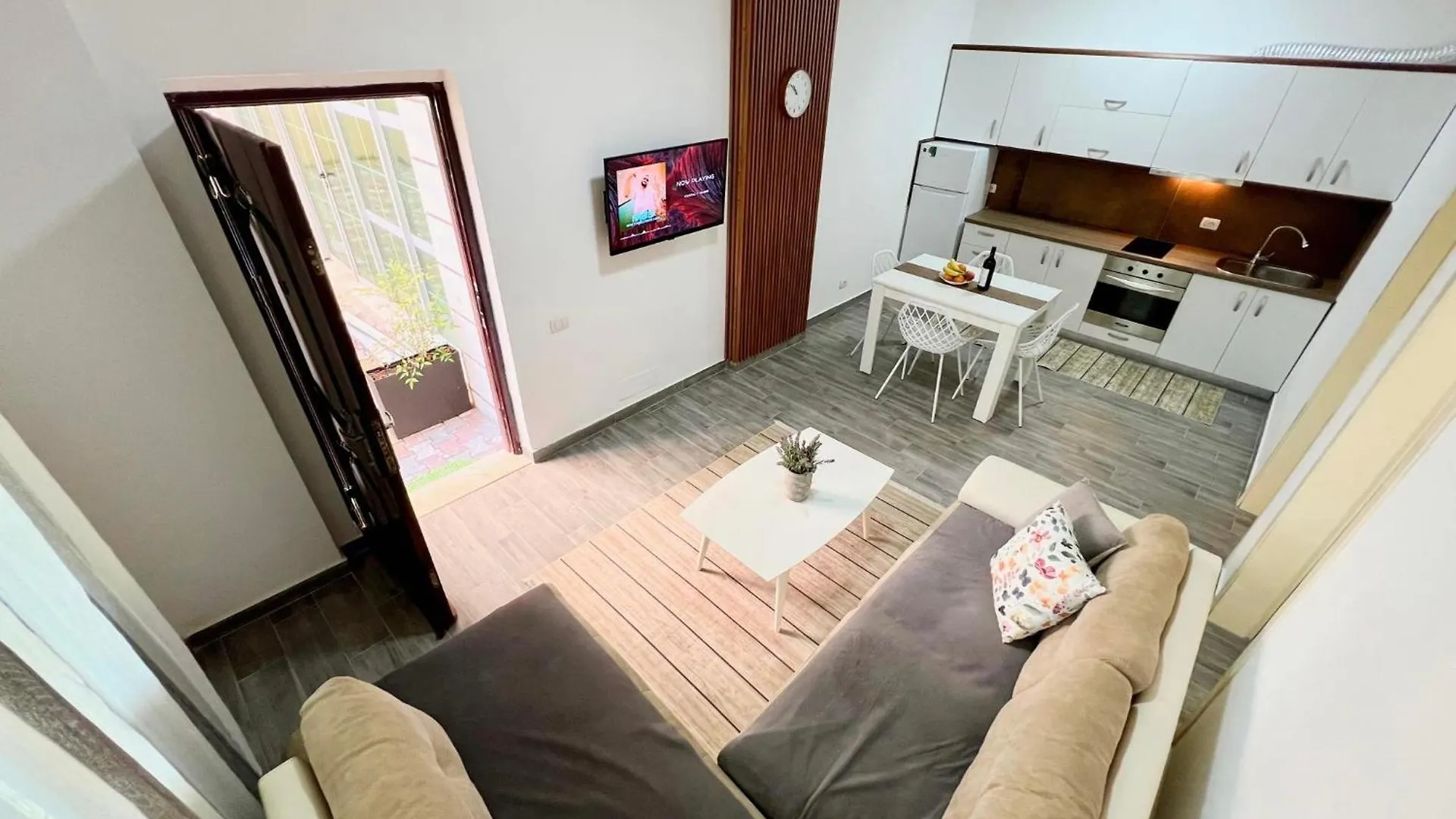 Apartment Apartman Albi Durres Albania